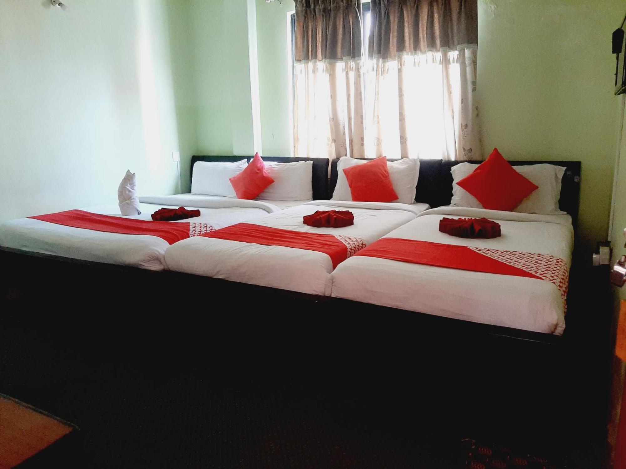 Hotel Lake N Yeti Pokhara Kamer foto